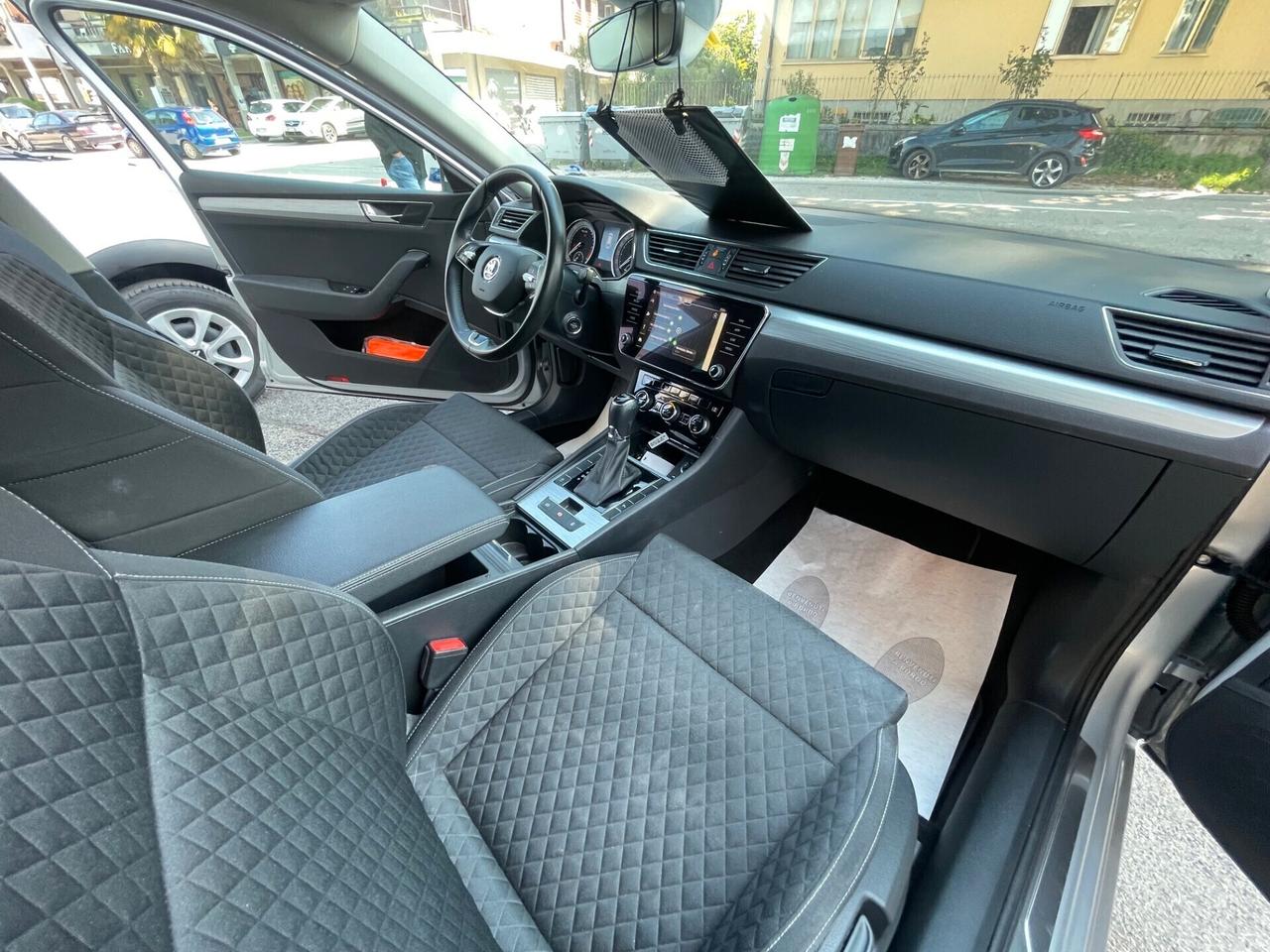 Skoda Superb 2.0 TDI 150 CV DSG Wagon Executive