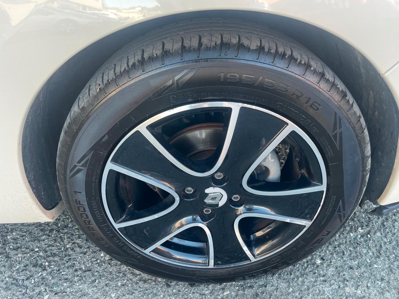 Renault Clio dCi 8V 75CV Start&Stop 5 porte DUEL