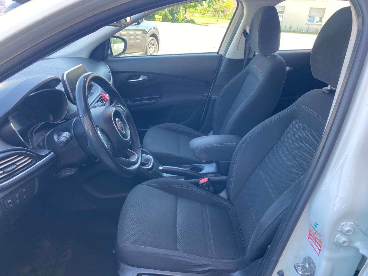 Fiat Tipo 1.6 Mjt S&S SW Lounge -2017