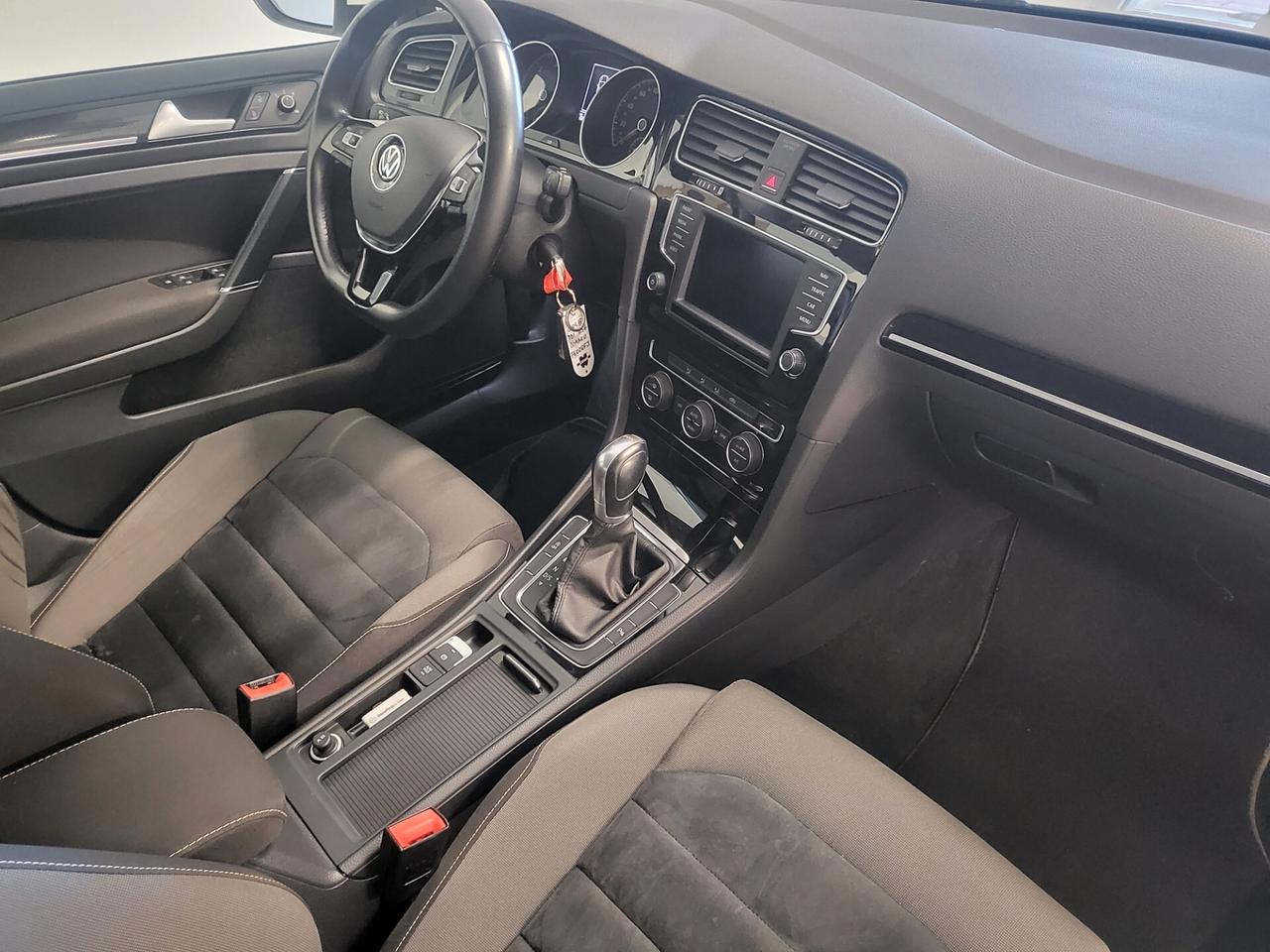 Volkswagen Golf 2.0 TDI 5p. Highline BlueMotion Technology