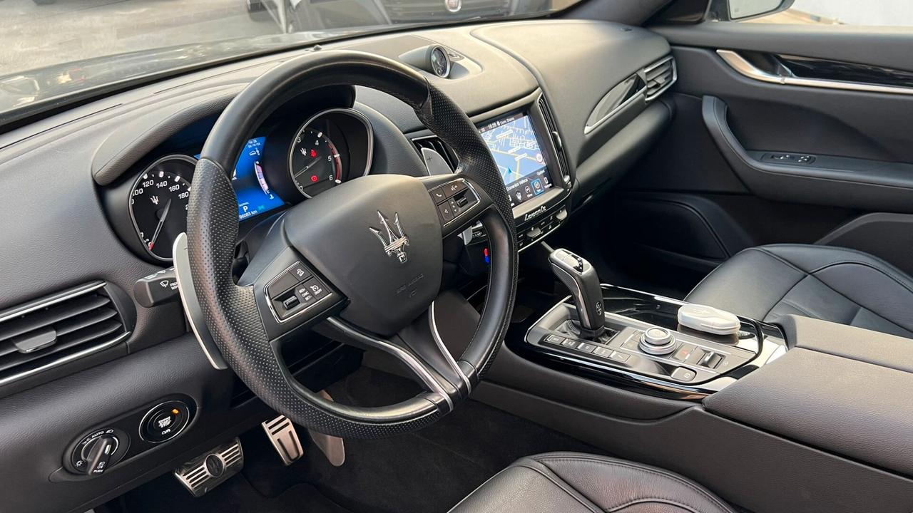 MASERATI LEVANTE GRANSPORT V6 275 Q4 2020