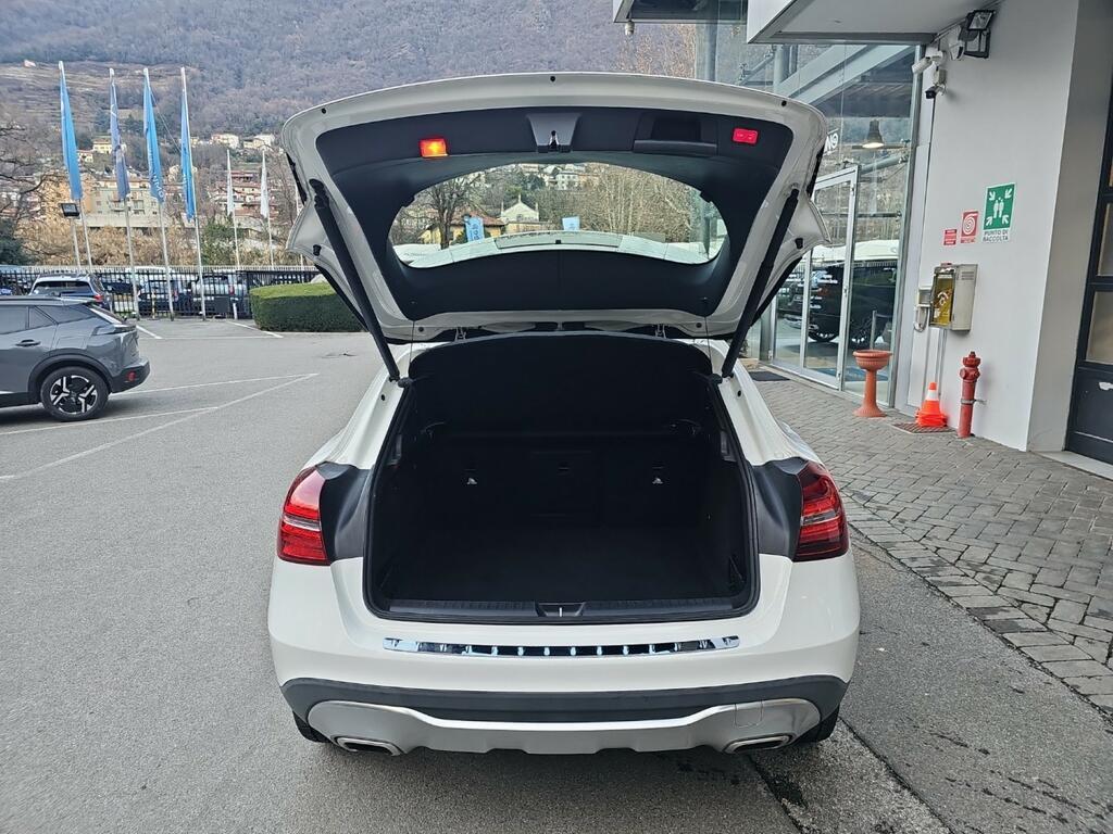 Mercedes GLA 200 200 Sport 7G-DCT