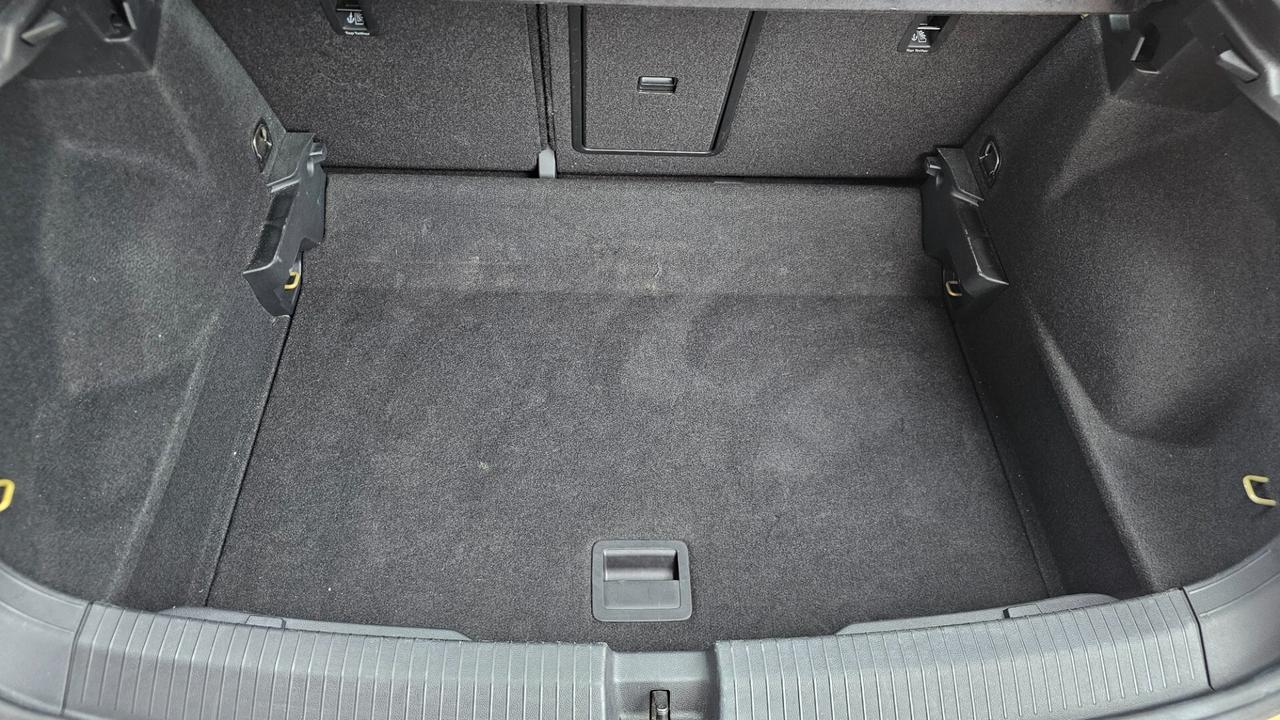 Volkswagen T-Roc 1.6 TDI SCR Business BlueMotion Technology