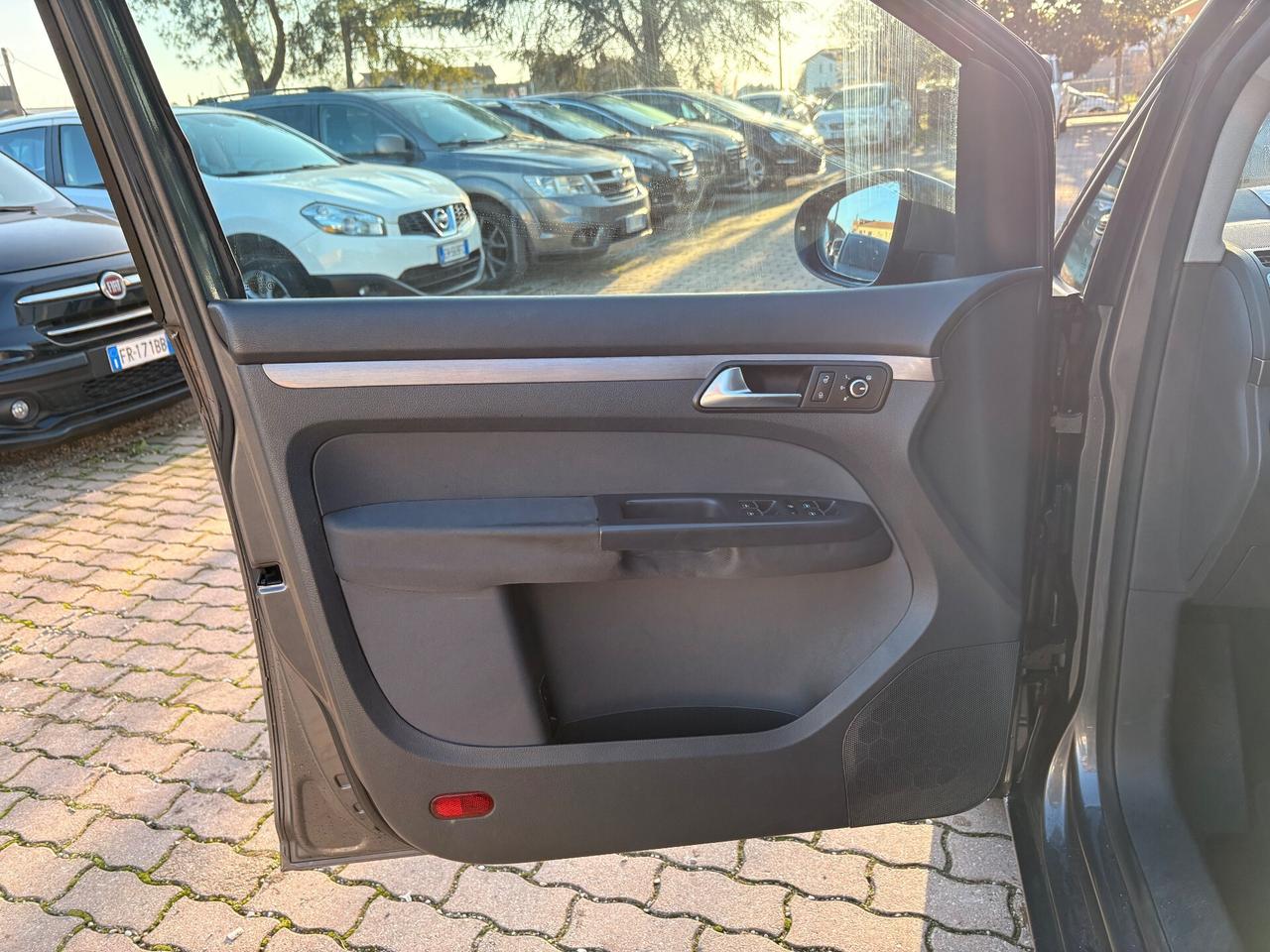 Volkswagen Touran Business 1.6 TDI Comfortline