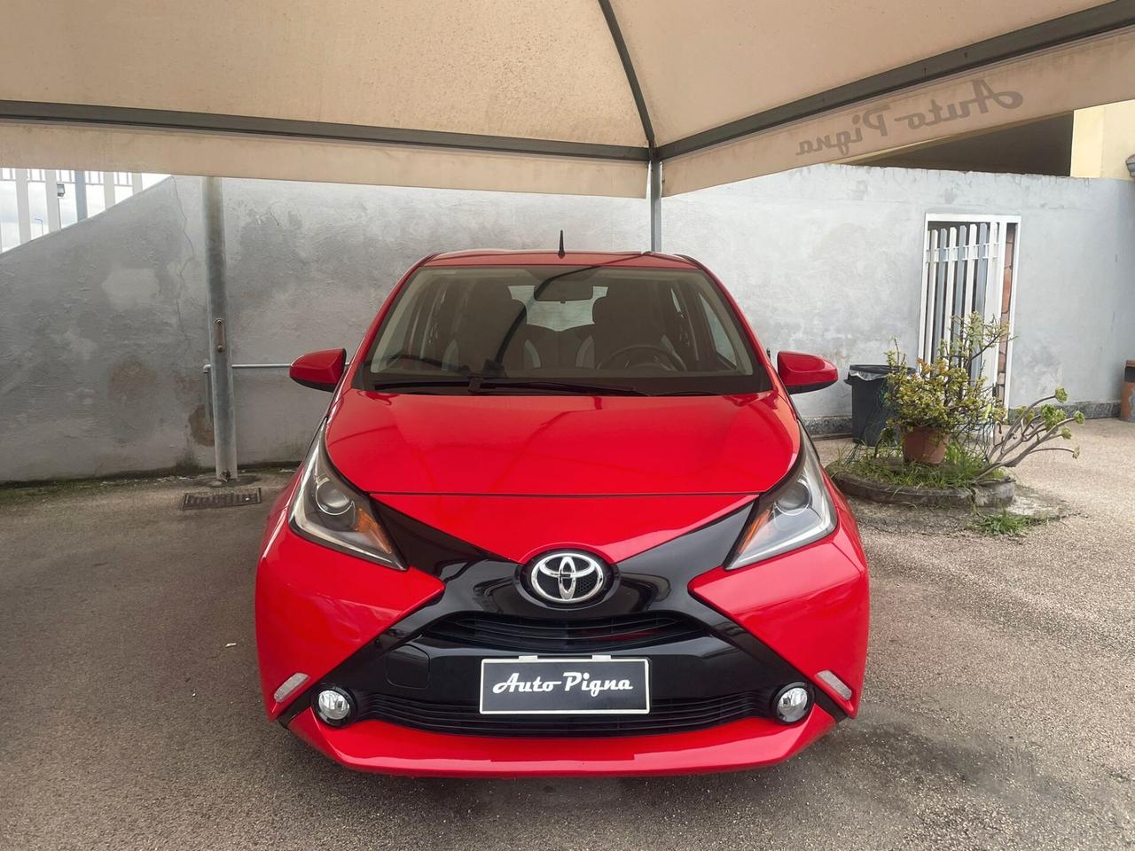 Toyota Aygo 1.0 VVT-i 69 CV 5 porte x-cite