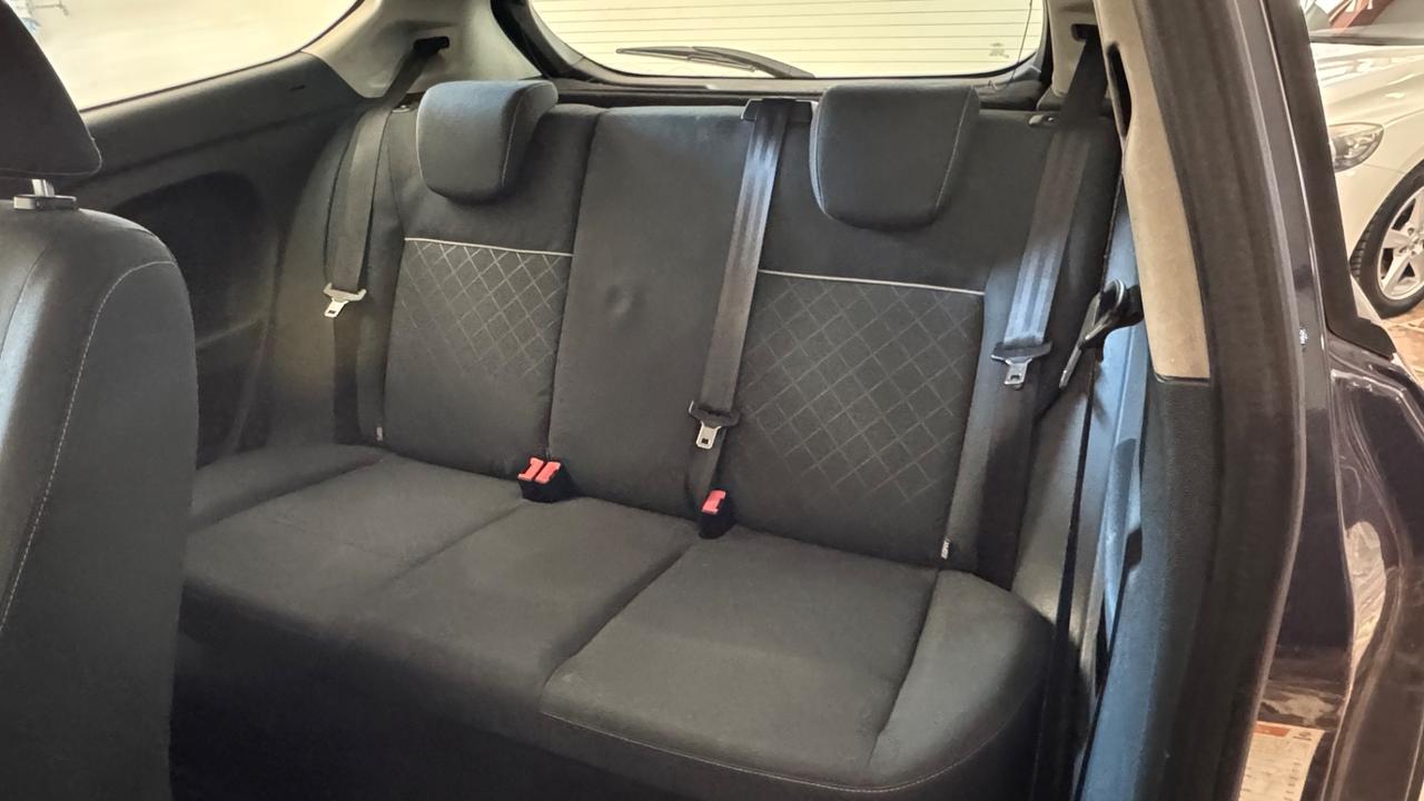 Ford Fiesta Ikon 1.4 TDCi 70CV -2012