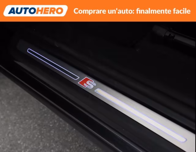 AUDI Q3 40 TFSI quattro S tronic S line edition