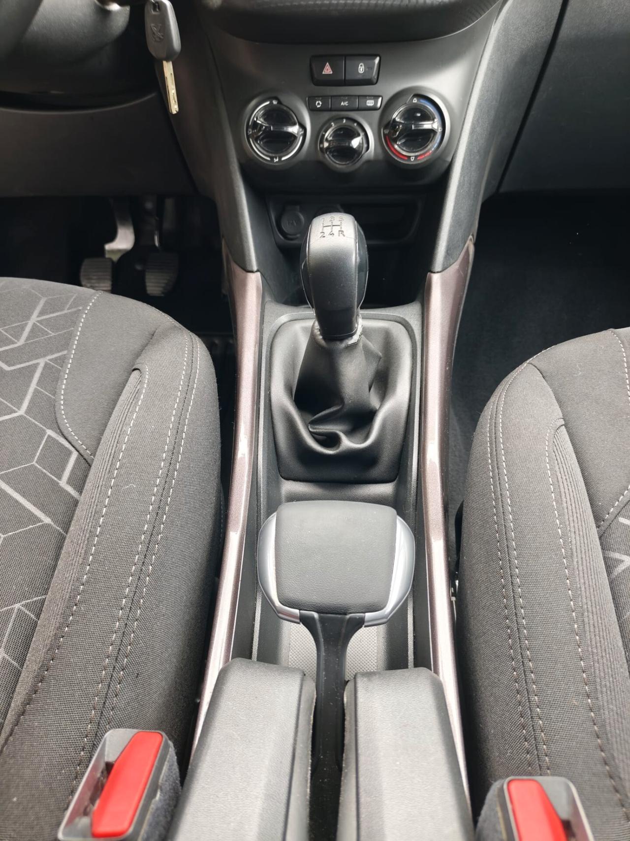 Peugeot 2008 BlueHDi 100 Allure EURO 6B