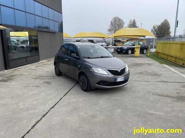 LANCIA Ypsilon 1.2 69 CV 5 porte GPL Ecochic Gold