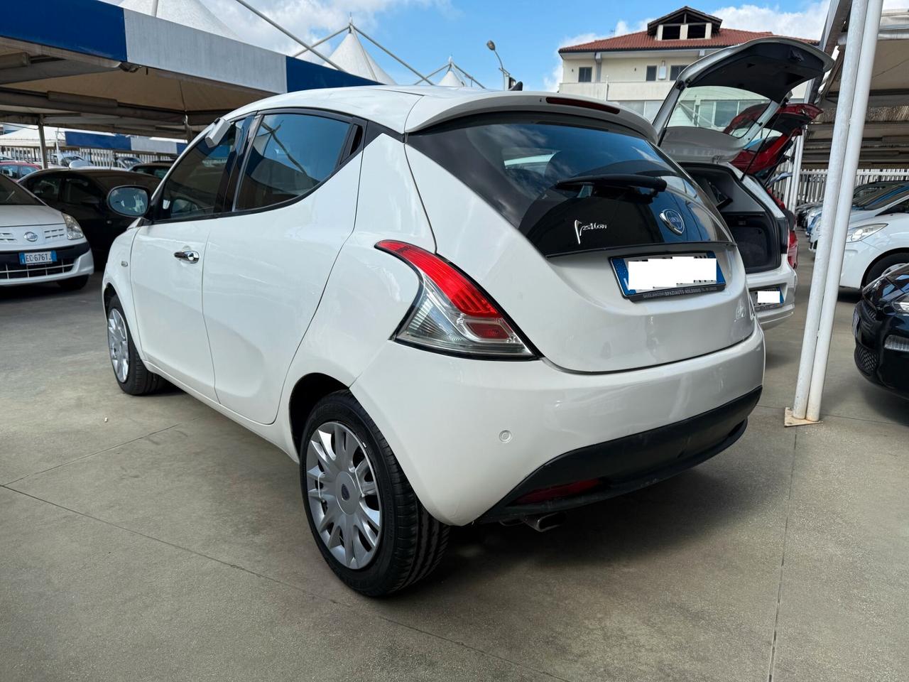 LANCIA NEW YPSILON 1,2 BENZ IMP.GPL