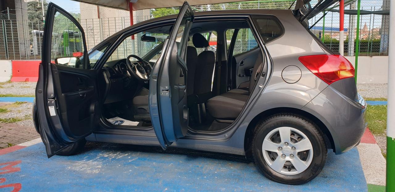 KIA VENGA 1.4 BENZINA 62MILA KM EURO 5/B
