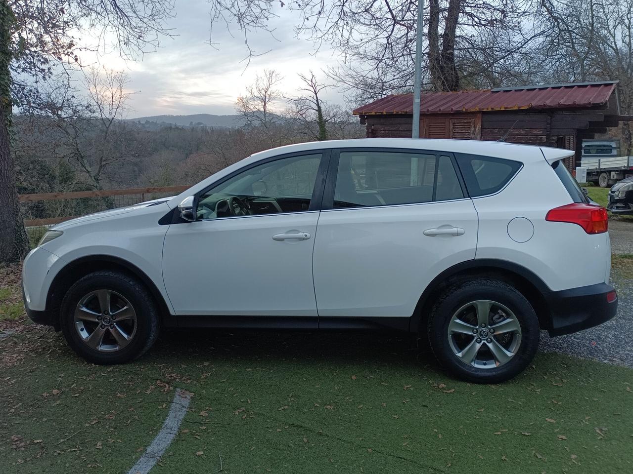 Toyota RAV 4 RAV4 2.0 D-4D 2WD Active