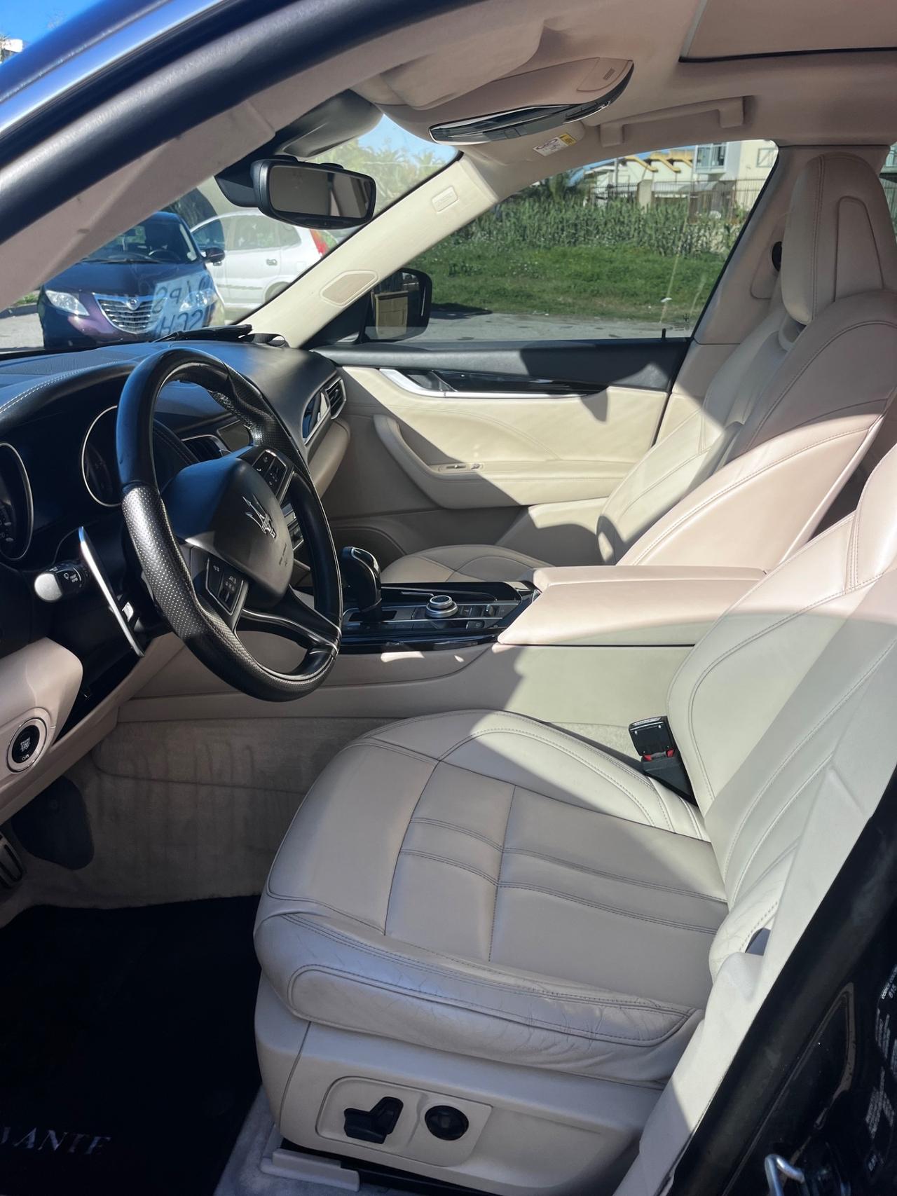 Maserati Levante 3.0 D 275cv Full Nuova!!