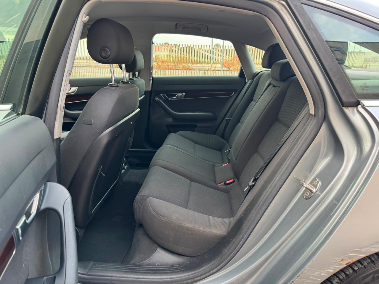 Audi A6 3.0 V6 TDI F.AP. quattro(Soffietto/sospensione destra con problemi )