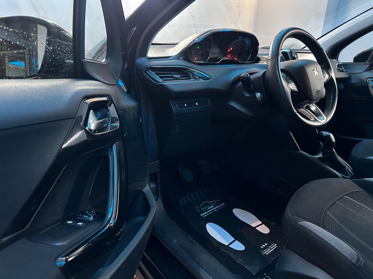 Peugeot 208 PureTech 82 5 porte Active