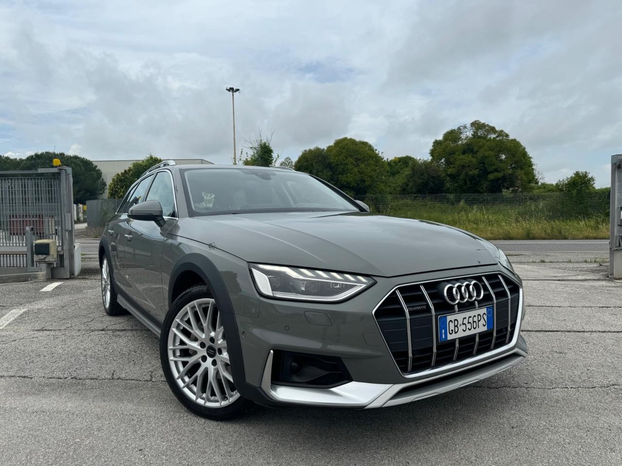 AUDI A4 ALLROAD 2.0 Tdi -Virtual Led Ambient 19