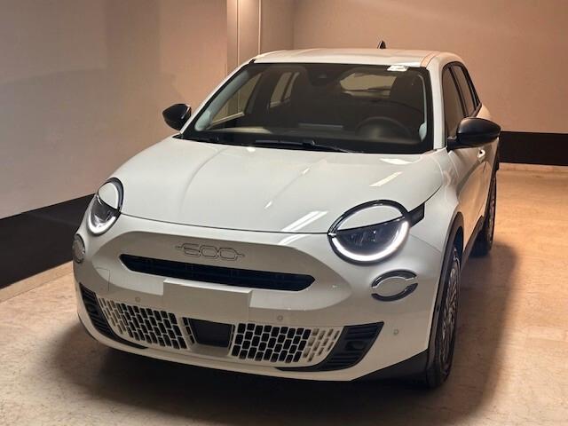 Fiat 600 Hybrid DCT MHEV La Prima PRONTA CONSEGNA