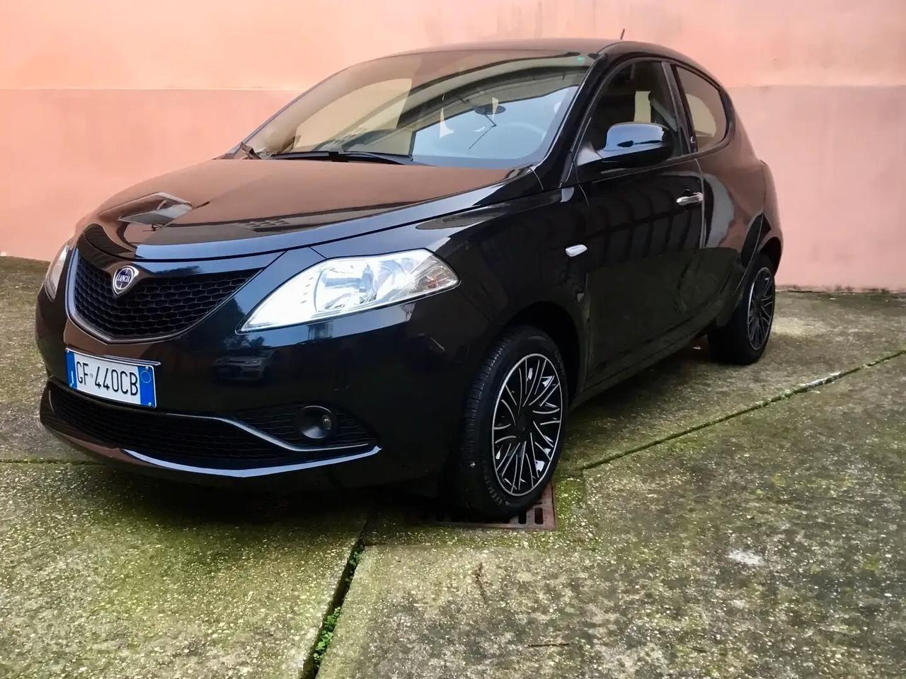 Lancia Ypsilon Ypsilon 1.0 firefly hybrid Gold s&s