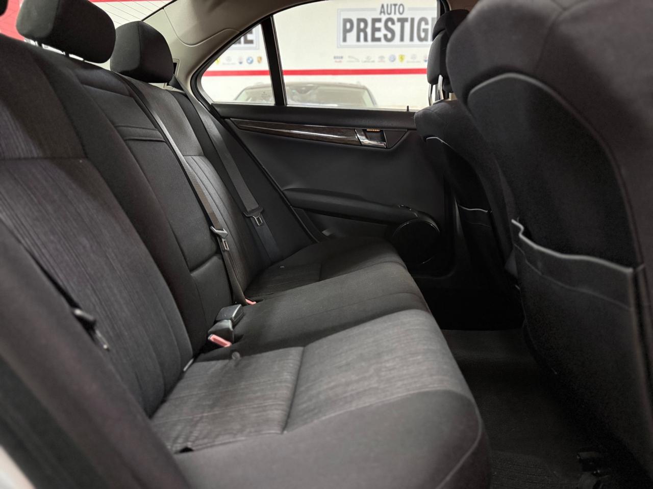 Mercedes-benz C 200 CDI BlueEFFICIENCY Avantgarde