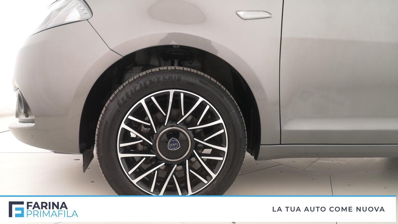 LANCIA Ypsilon III 2021 - Ypsilon 1.0 firefly hybrid Platino s&s 70cv
