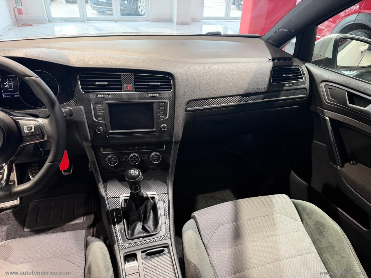 VOLKSWAGEN Golf 1.6 TDI 110 CV R-LINE