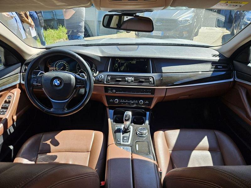 BMW Serie 5 525d Luxury Touring