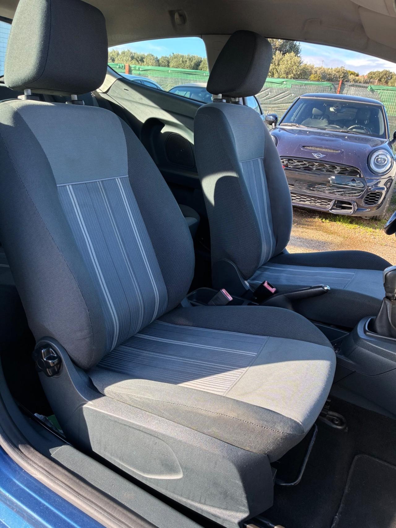 Ford Fiesta 1.4 TDCi 68CV 3 porte Titanium