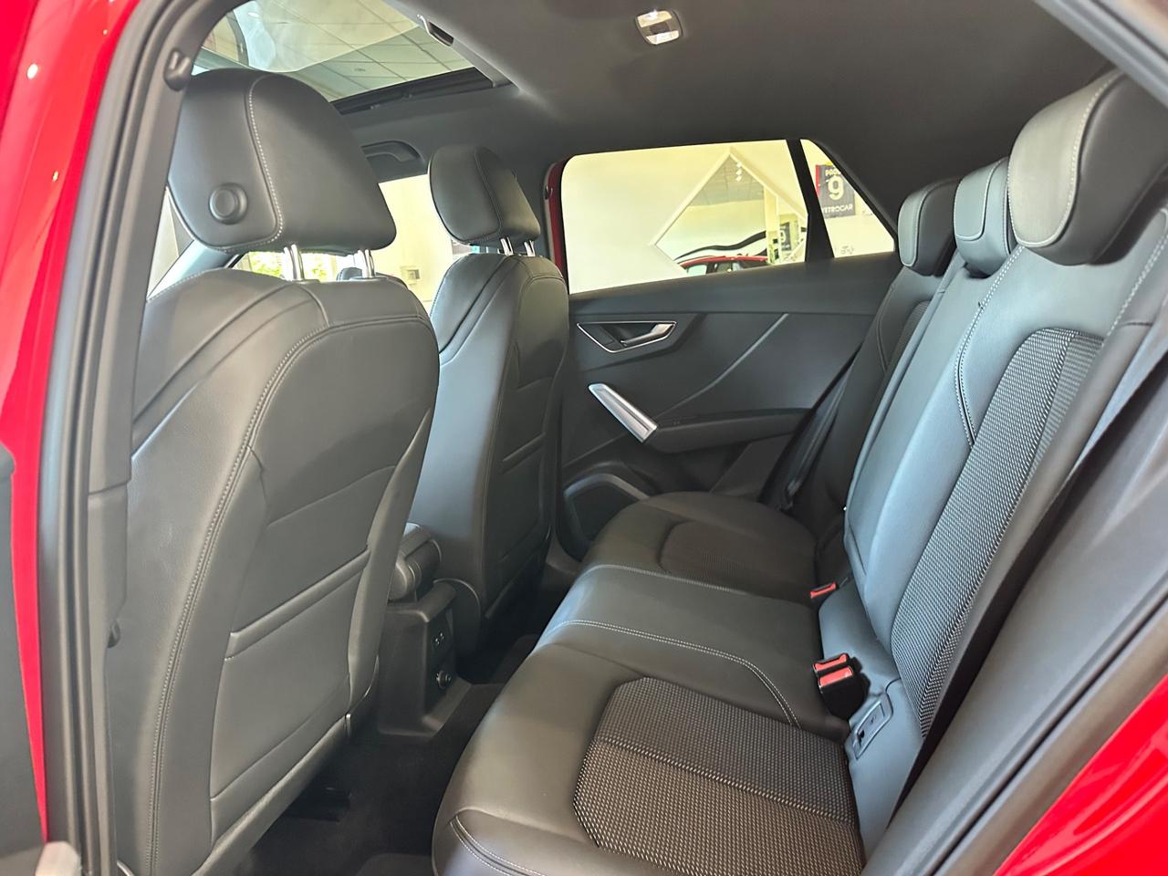 Audi Q2 35 TFSI Identity Black S-Line plus