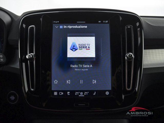 VOLVO XC40 2.0 b3 Plus Dark auto - AUTOCARRO N1