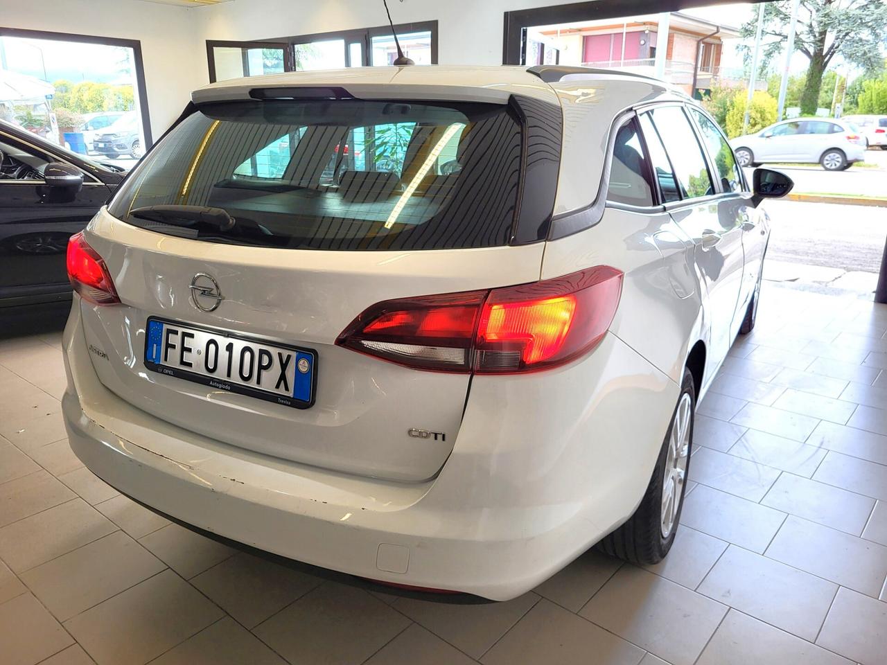 Opel Astra 1.6 CDTi 110CV Start&Stop Sports Tourer Business