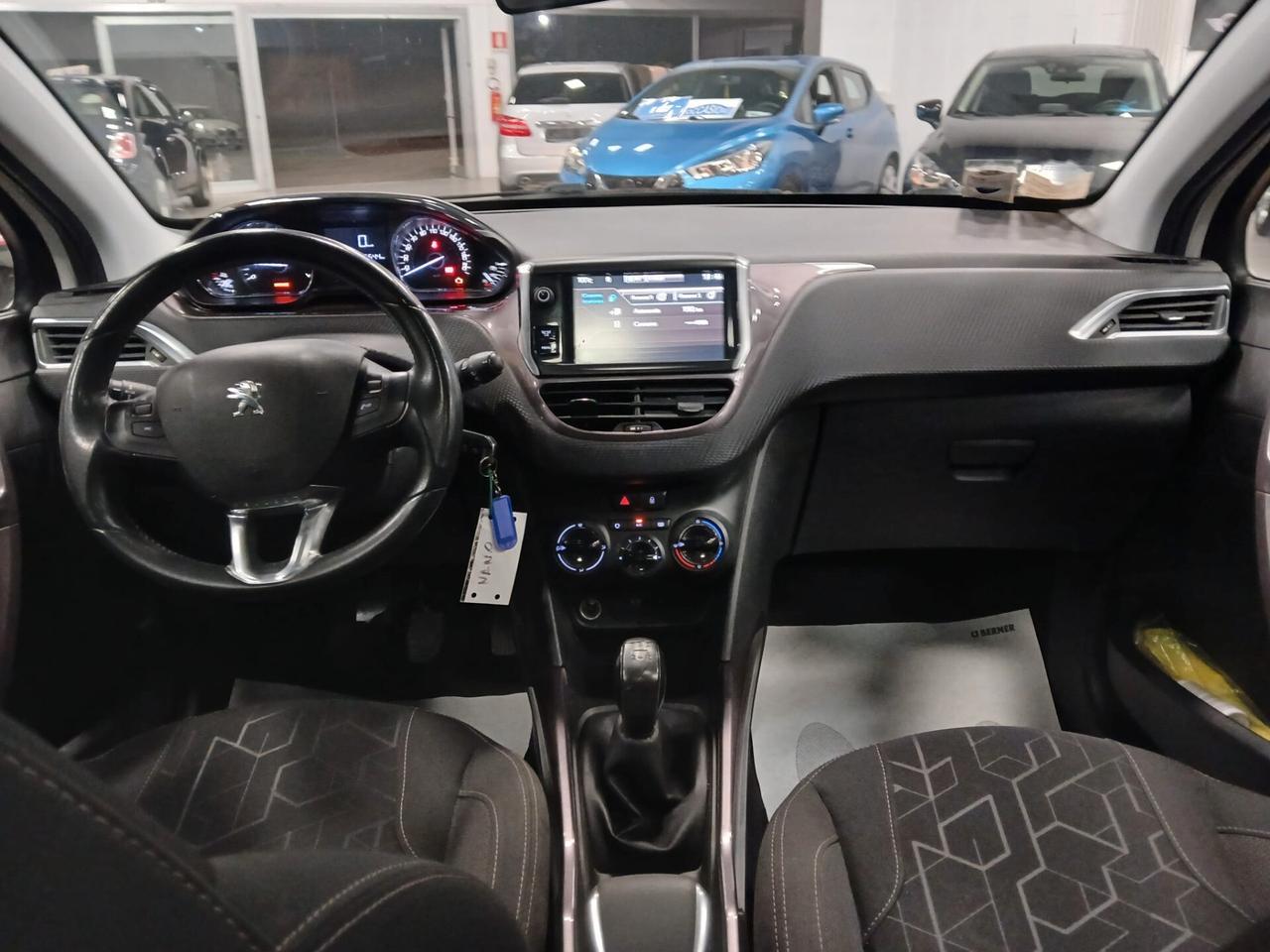 Peugeot 2008 PureTech 82 Allure