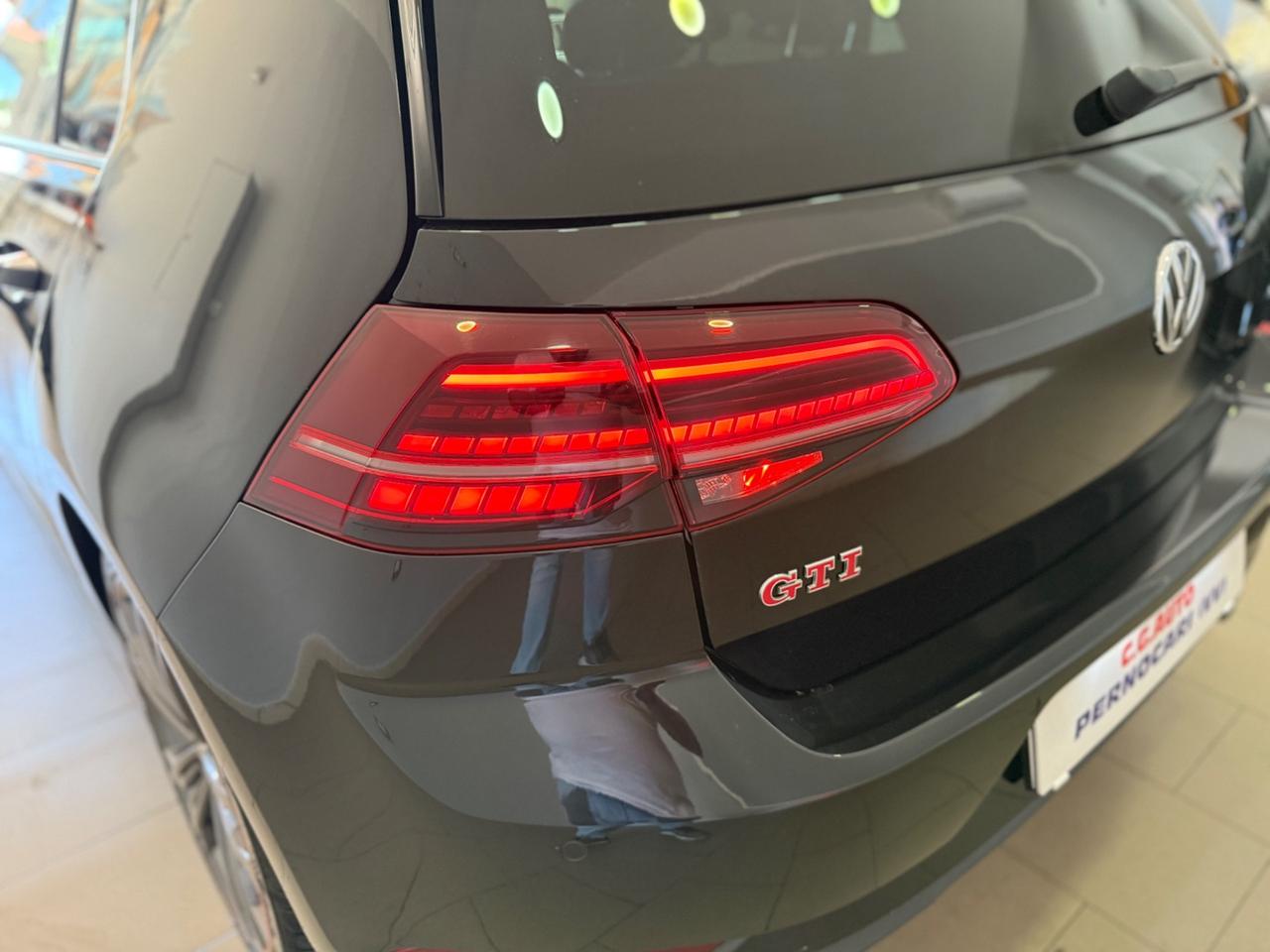 Volkswagen Golf GTI Performance 2.0 245 CV TSI DSG 5p. BMT