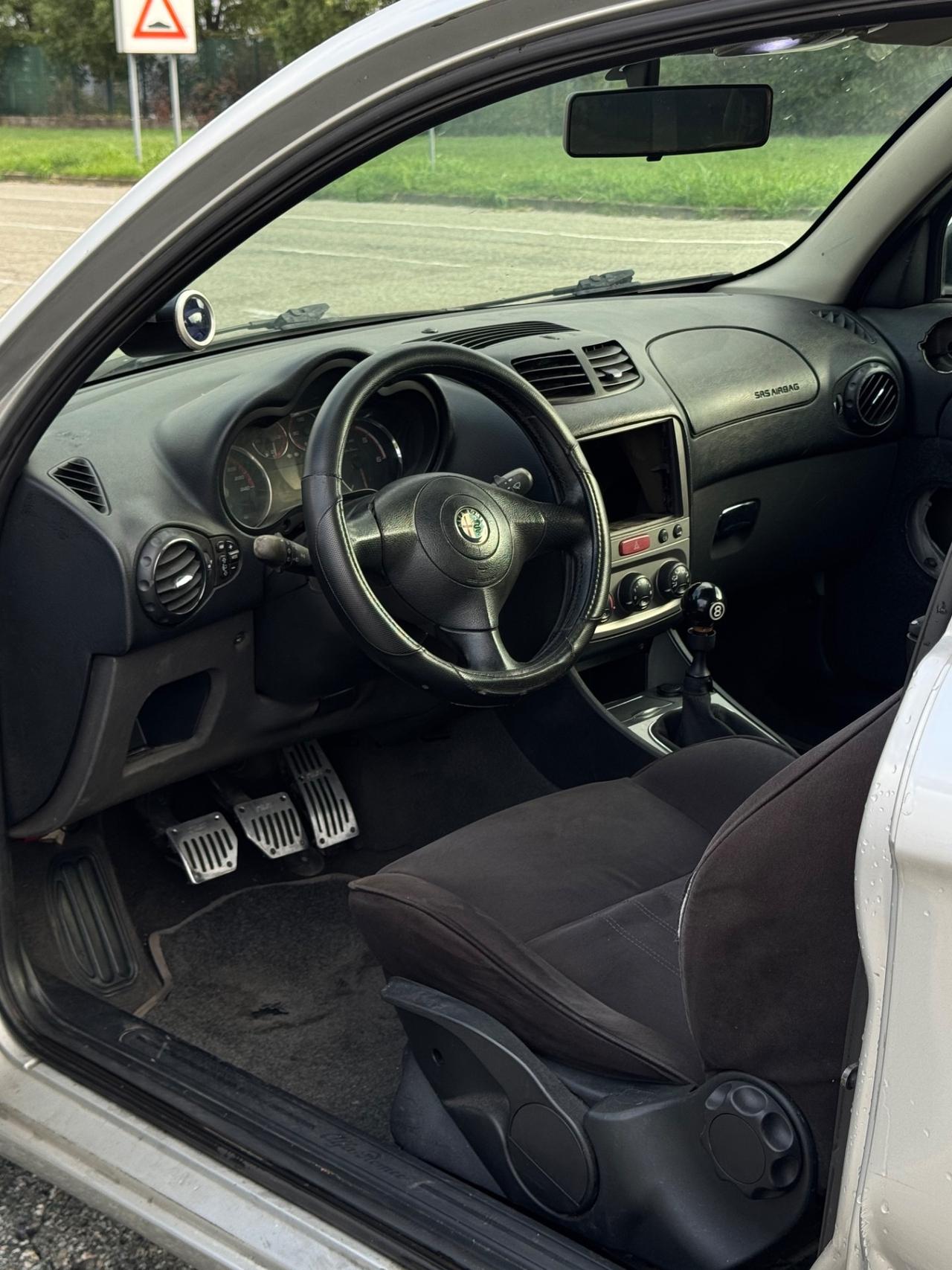 Alfa Romeo 147 1.9 JTD (120) 3 porte Distinctive Ex 120 oltre 200 CV