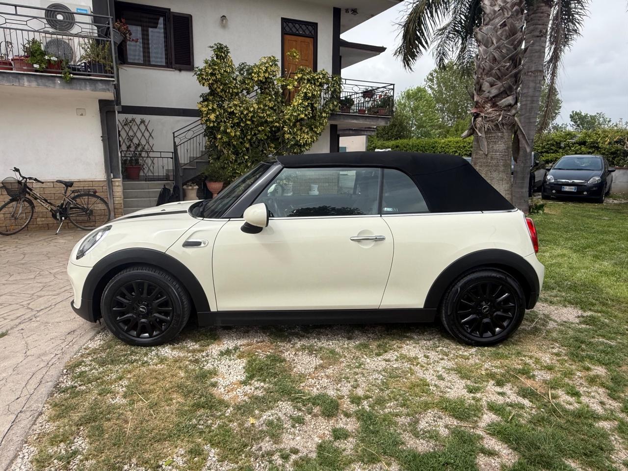 Mini 1.5 Cooper D Cabrio