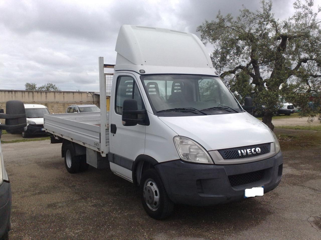 Iveco Daily 35c14 3000cc C.FISSO - 2011