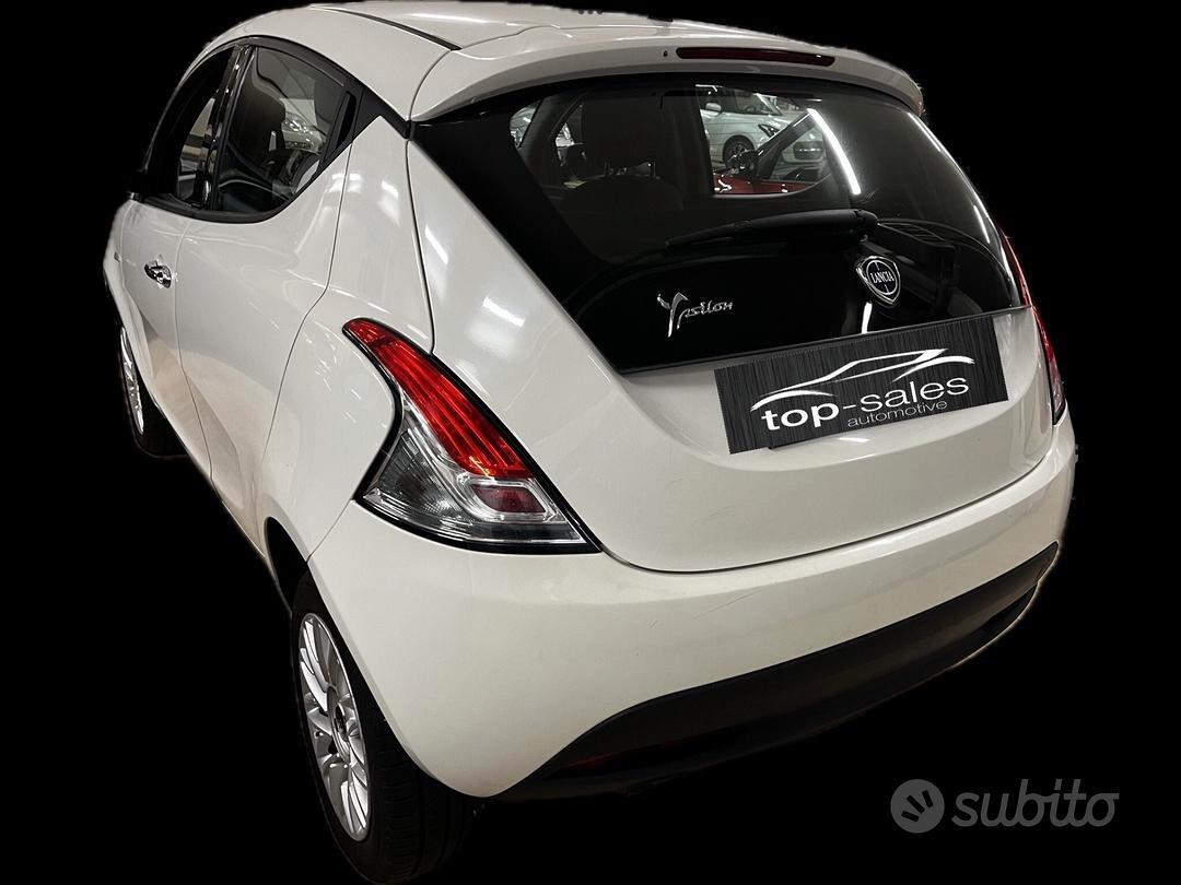 Lancia Ypsilon 0.9 TwinAir 85 CV 5 porte Metano Ecochic Gold Ok Neopatentati