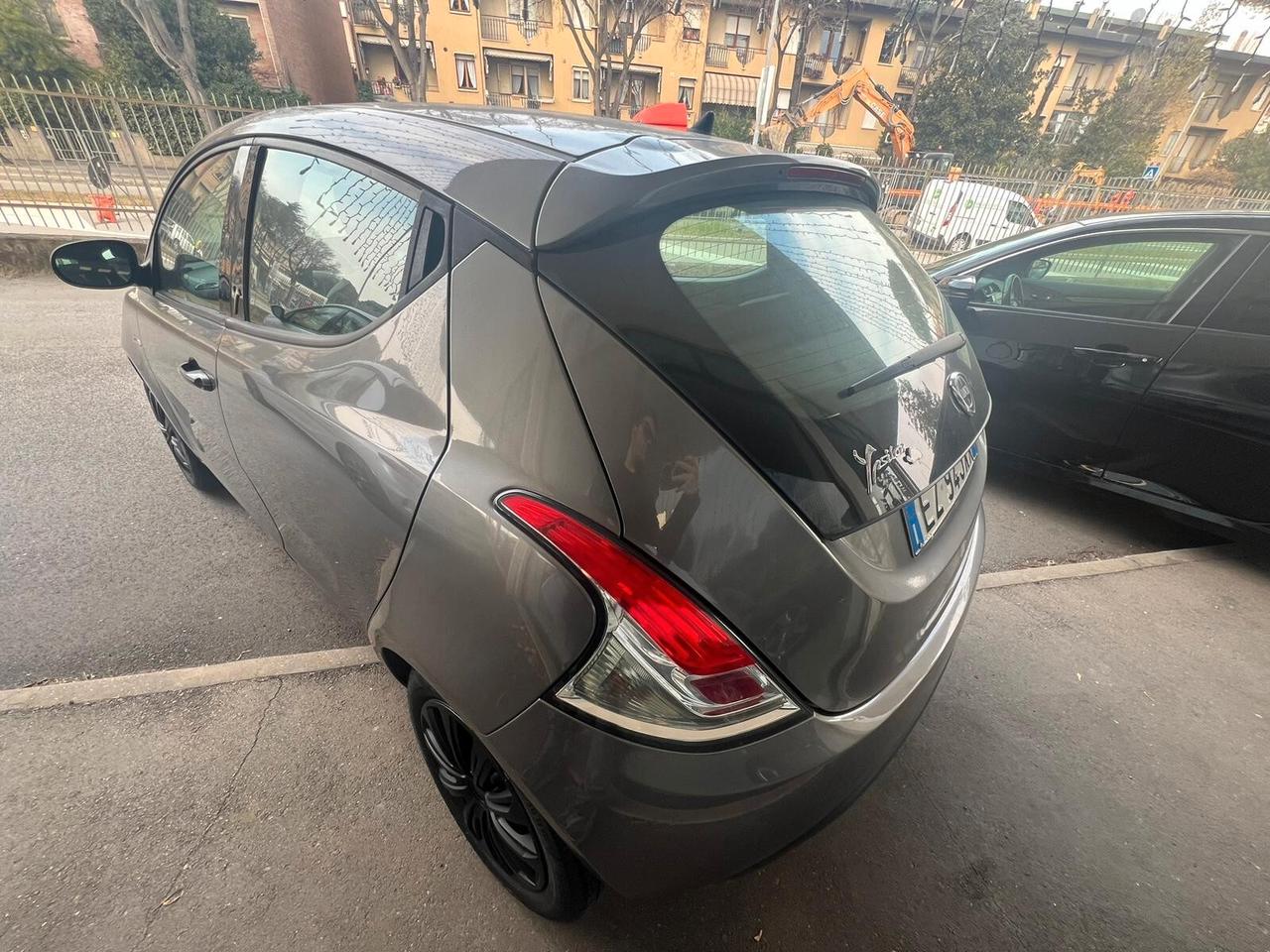 Lancia Ypsilon 1.3 MJT 16V 95 CV 5 porte S&S Elefantino