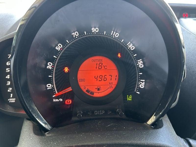 Toyota Aygo Aygo Connect 1.0 VVT-i 72 CV 5 porte x-play