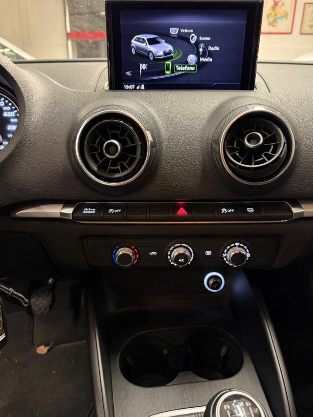 AUDI A3 SPB 1.6 TDI 116 CV Business