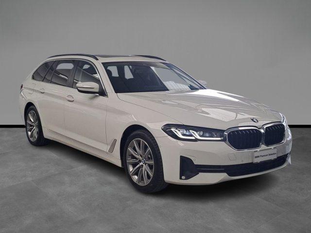 BMW 520 d 48V xDrive Touring Aut. + Tetto apr.