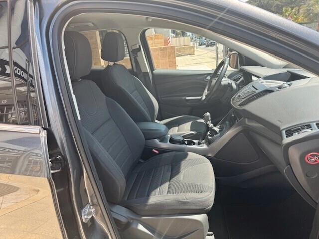 Ford Kuga 2.0 TDCI 2WD Business 1 PROPR.-TAGL.FORD!!