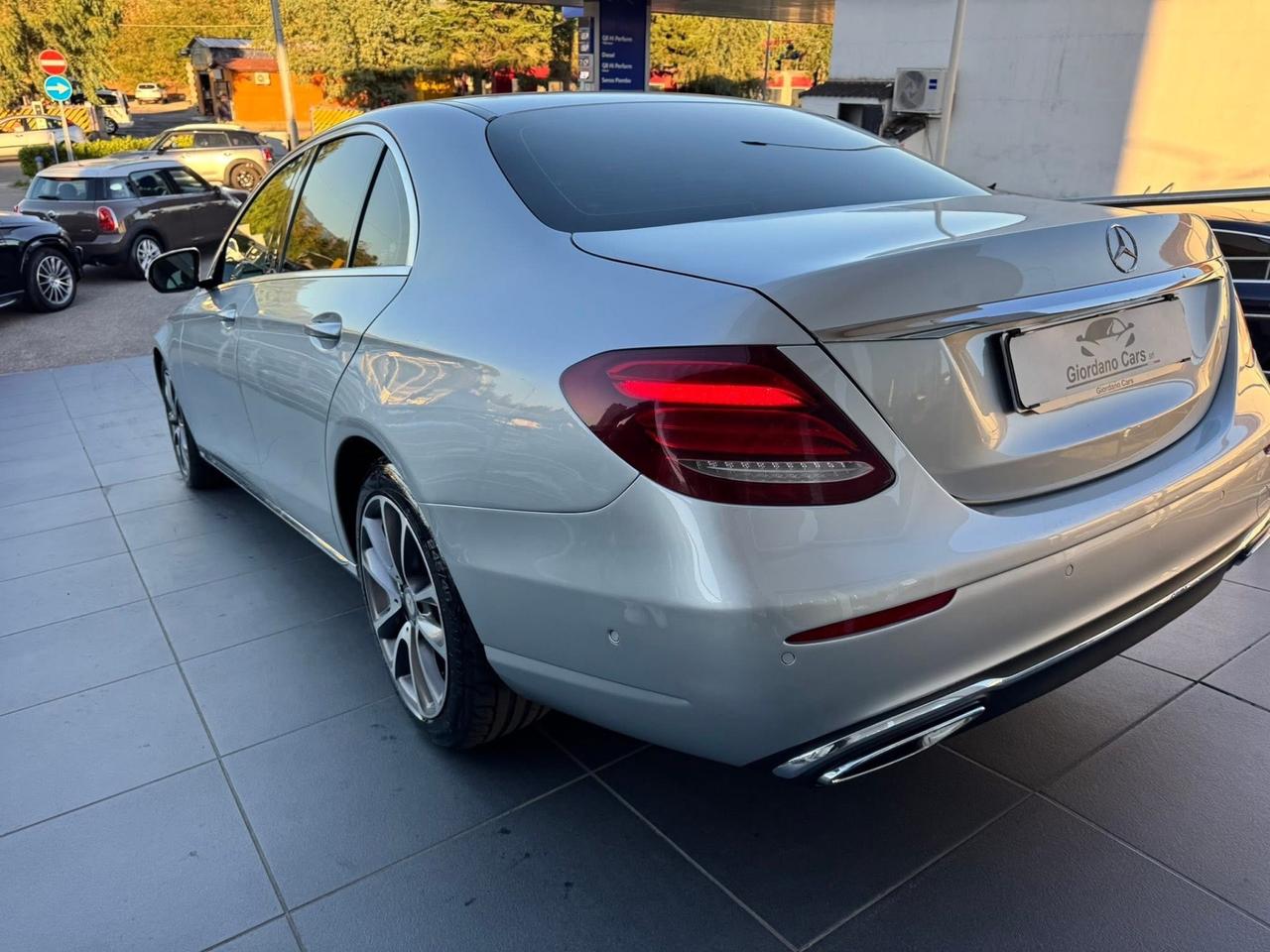 Mercedes-benz E 220 d Auto Premium Plus