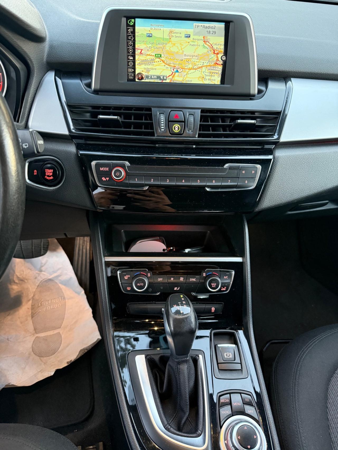 Bmw 2er Active Tourer 218d Advantage