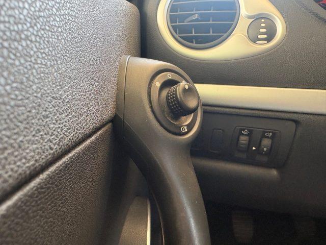 RENAULT Clio 1.6 16V 3 porte GANCIO TRAINO OK NEOPATENTATO