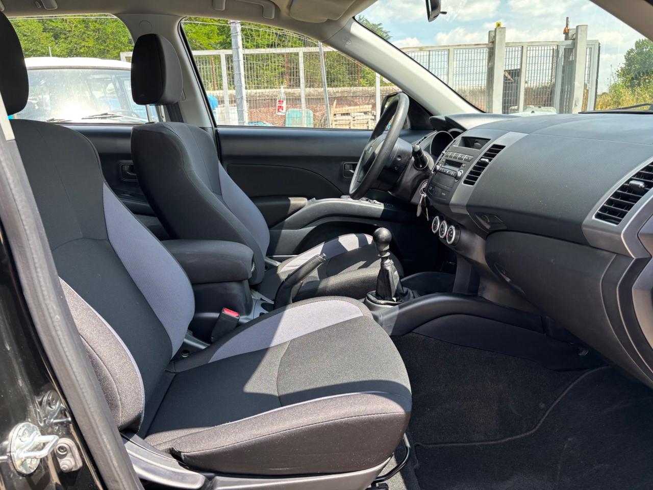 Mitsubishi Outlander 2.0 DI-D Intense DPF