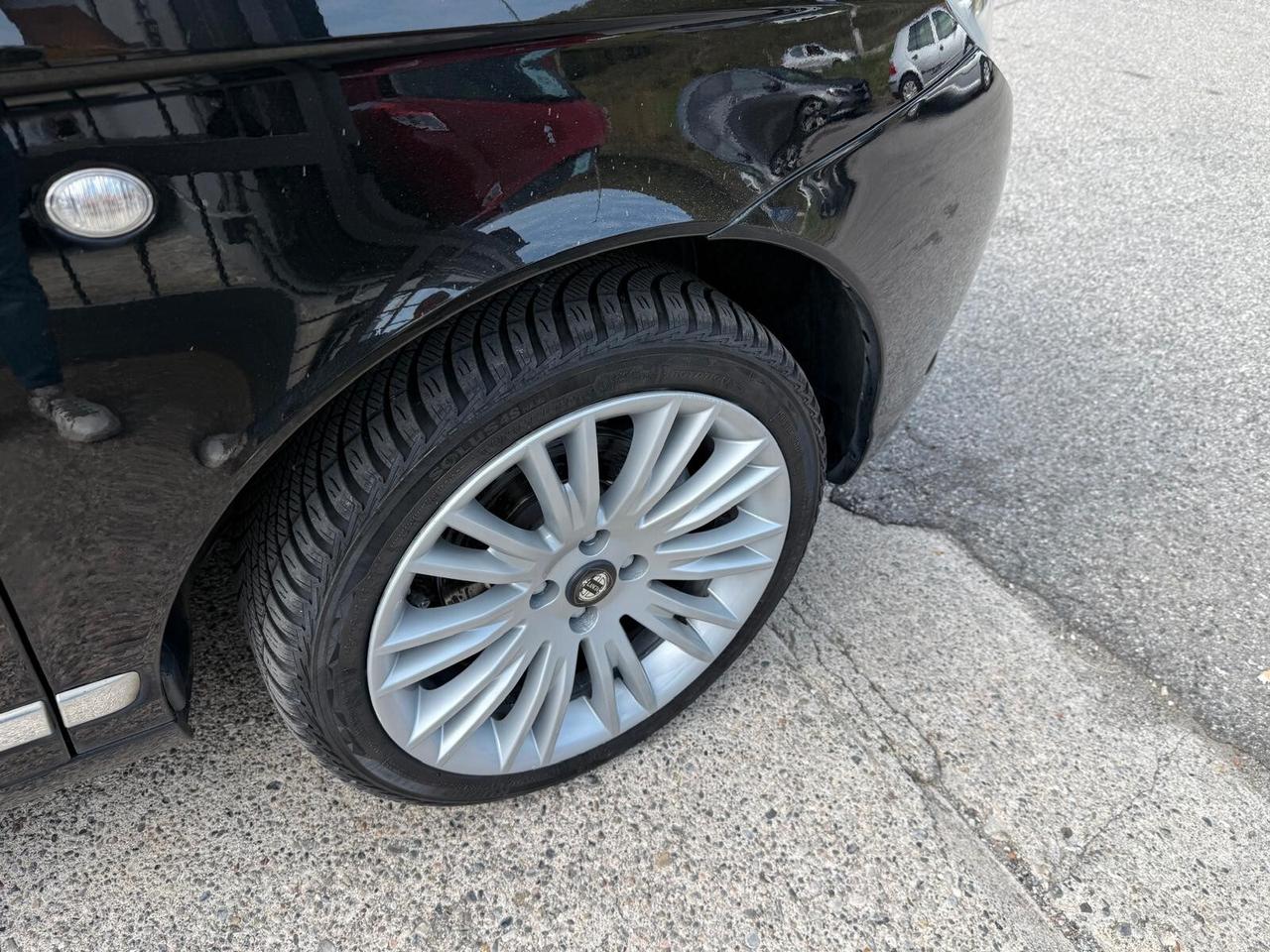 Lancia Ypsilon 1.3 MJT DIVA POCHI KM