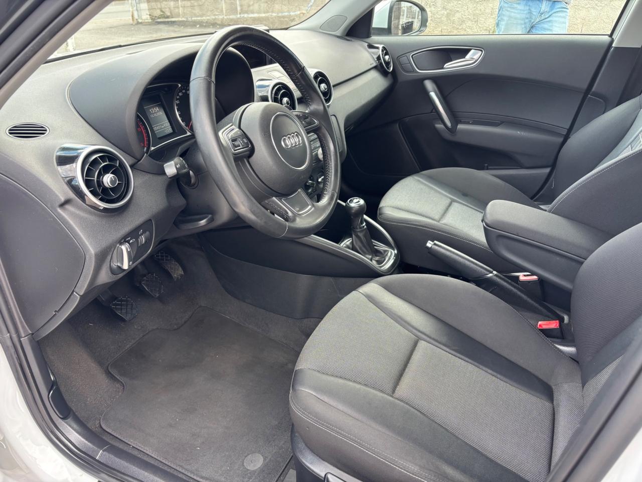 AUDI A1 SPB 1.6TDI 90CV S-LINE STUPENDA