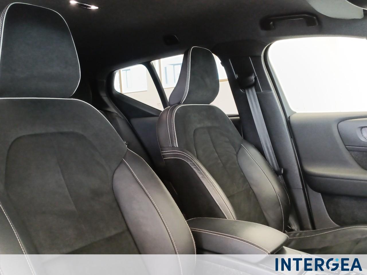 VOLVO XC40 1.5 t3 R-design 163cv auto my21