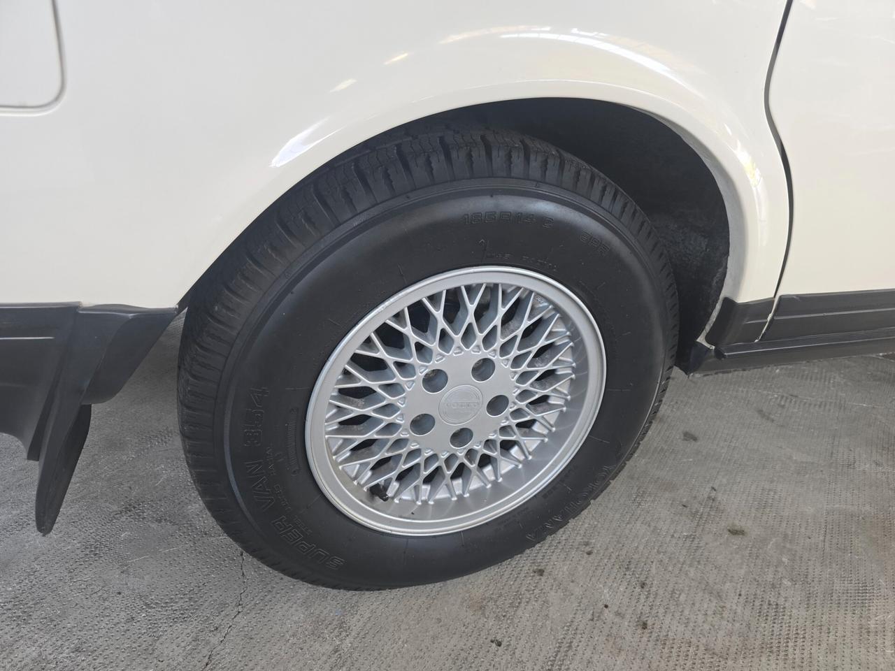 Volvo 240 GLE