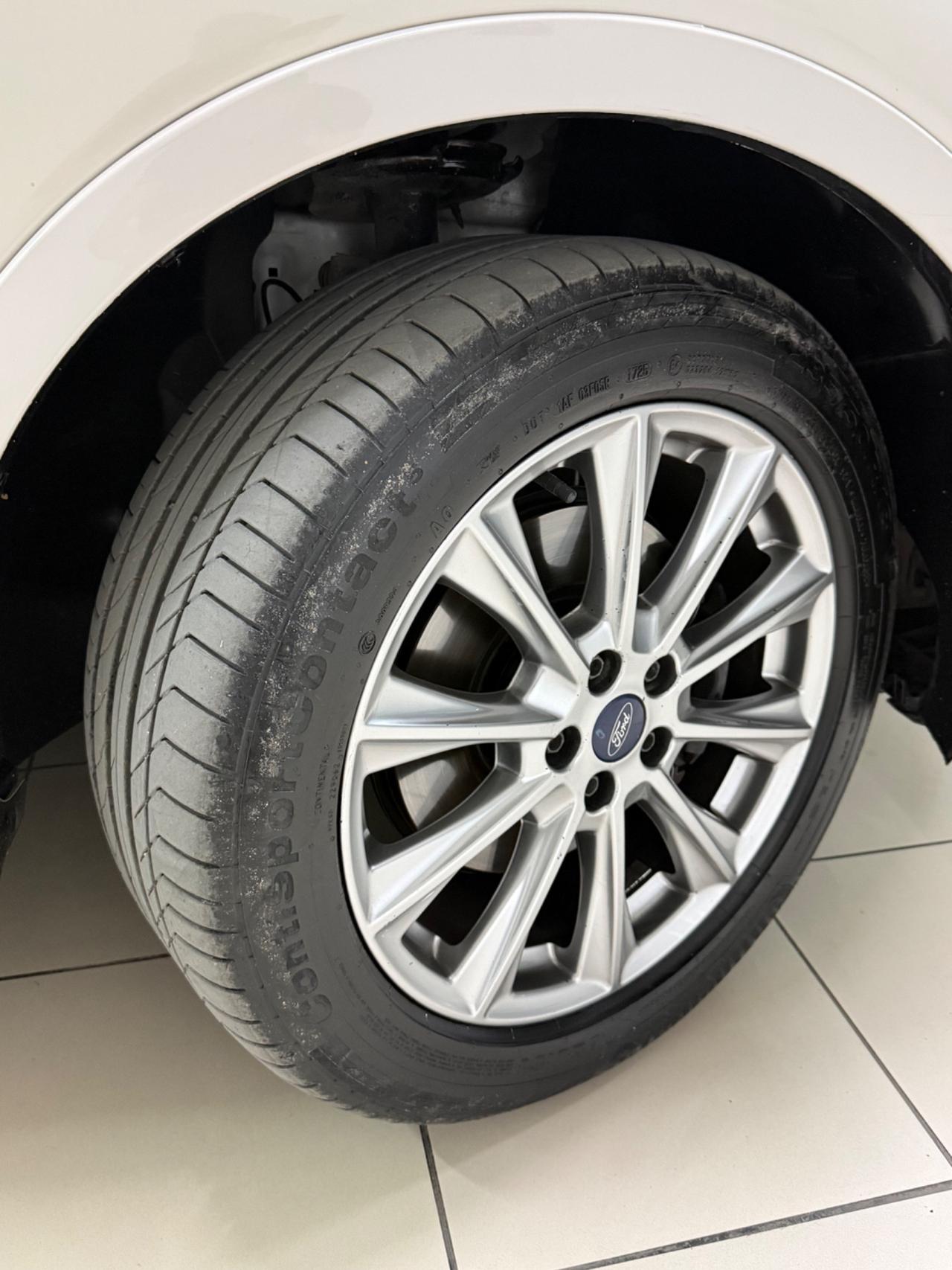 Ford Kuga 2.0 TDCI 150 CV S&S 4WD Vignale